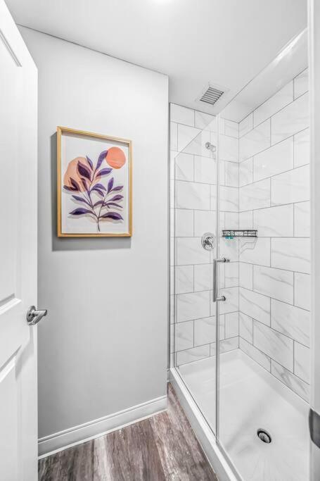 Heart Of Dt With Corner View And With Free Pool & Steam 307 Apartment Cleveland Ngoại thất bức ảnh