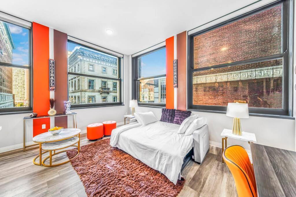 Heart Of Dt With Corner View And With Free Pool & Steam 307 Apartment Cleveland Ngoại thất bức ảnh