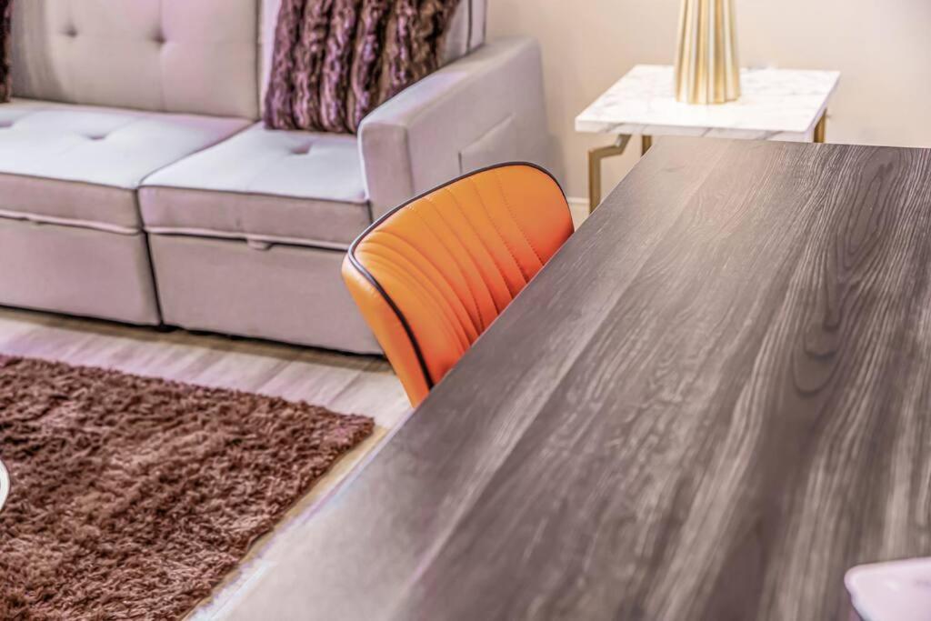 Heart Of Dt With Corner View And With Free Pool & Steam 307 Apartment Cleveland Ngoại thất bức ảnh